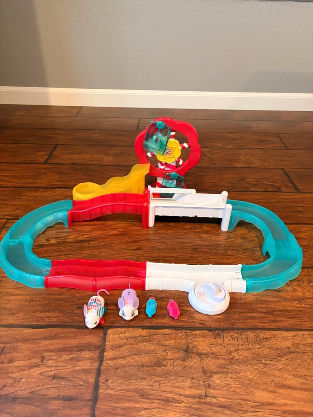 Colorful Kids Water Track Playset with Teal, Red, Yellow & White Pieces